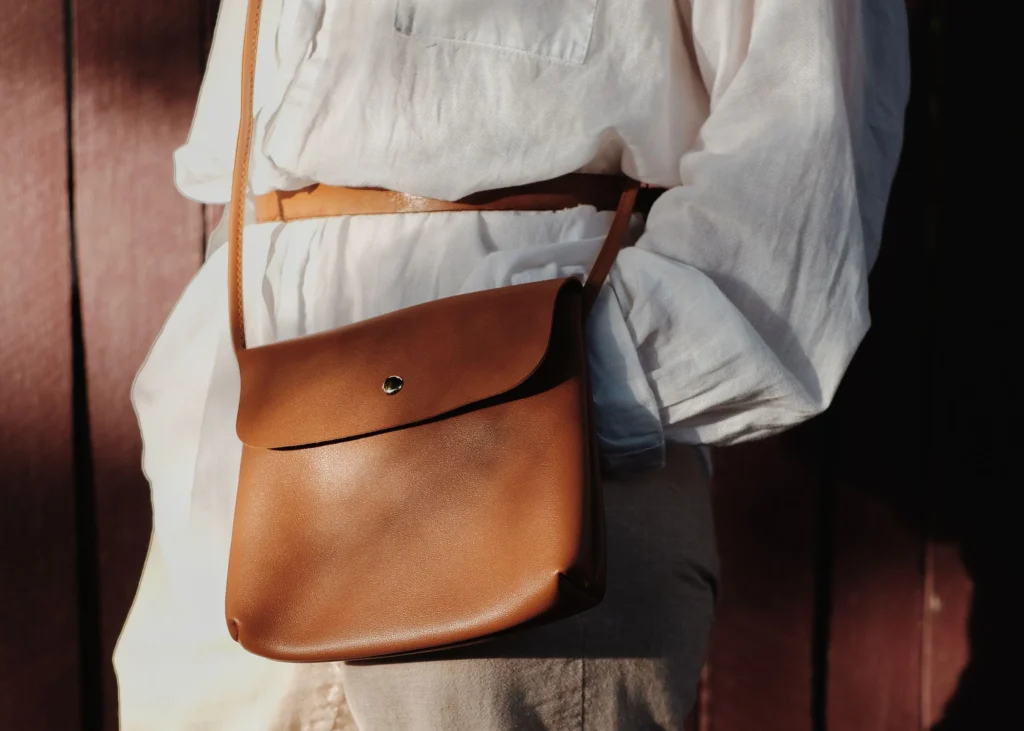 Leather crossbody bag